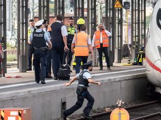 Φωτογραφία για Τραγικό θάνατο βρήκε οκτάχρονος όταν άνδρας τον έσπρωξε στις ράγες του τρένου