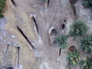 Φωτογραφία για Νεμέα: Δύο ασύλητοι, θολωτοί τάφοι ανακαλύφθηκαν σε μυκηναϊκό νεκροταφείο