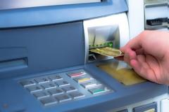 Πηγαίνετε στο ATM και σηκώστε μερικά χρήματα! Ύστερα αφήστε την κάρτα σπίτι - Ένα μήνα μετά, δε θα πιστεύετε με το αποτέλεσμα!