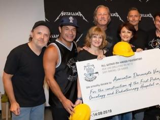Φωτογραφία για Δωρεά ύψους 250.000 ευρώ από τους Metallica σε ογκολογικό παιδικό νοσοκομείο
