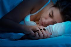 Λιγότερες από 7 ώρες ύπνου βλάπτουν σοβαρά την υγεία