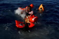 Λιβύη: Βυθίστηκε πλοίο που μετέφερε 100 μετανάστες - «Φοβόμαστε για το χειρότερο»