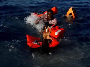 Φωτογραφία για Λιβύη: Βυθίστηκε πλοίο που μετέφερε 100 μετανάστες - «Φοβόμαστε για το χειρότερο»