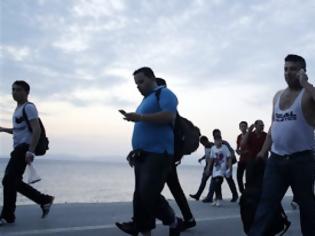 Φωτογραφία για Κύμα μεταναστών στην εφορία Μυτιλήνης για άμεση έκδοση ΑΦΜ  ...με σκοπό το επίδομα των 400 ευρώ