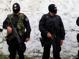 Φωτογραφία για Ελ Σαλβαδόρ: Αστυνομικοί πήραν τον νόμο στα χέρια τους - 116 εκτελέσεις σε μία 5ετία