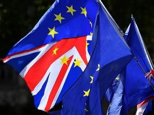 Φωτογραφία για ΕΕ: Το «λουκέτο» πιθανόν να οδηγήσει σε χαοτικό Brexit - Βρετανία: H αναστολή συμβαίνει κάθε χρόνο