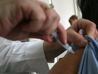 Φωτογραφία για Πανελλήνιος Ιατρικός Σύλλογος: Ανάγκη να εμβολιαστούν οι επαγγελματίες υγείας