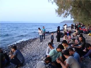 Φωτογραφία για Γερμανικός Τύπος: Η ΕΕ αγνόησε τη δυστυχία των προσφύγων στα ελληνικά νησιά