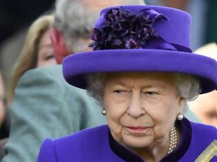 Φωτογραφία για Και η βασίλισσα Ελισάβετ μπλοκάρει το άτακτο Brexit