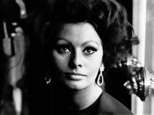 Φωτογραφία για Sofia Loren: Τα ωραιότερα μάτια του σινεμά γίνονται σήμερα 85 ετών