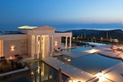 Το «έξυπνο χρήμα» αγοράζει ξενοδοχεία στην Ελλάδα
