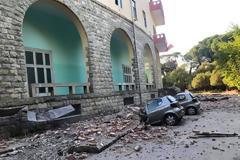 Διπλό χτύπημα του Εγκέλαδου στην Αλβανία - Συγκλονιστικές εικόνες