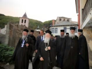 Φωτογραφία για 12529 - Η συνοδεία του Οικουμενικού Πατριάρχη στο Άγιον Όρος