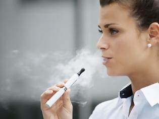 Φωτογραφία για Ηλεκτρονικά τσιγάρα με γεύση, ακόμα και χωρίς νικοτίνη επιδεινώνουν το άσθμα