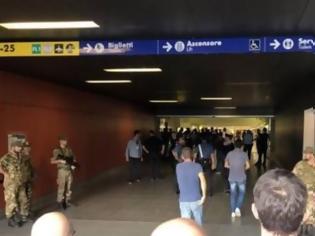 Φωτογραφία για Θρίλερ στο μετρό της Ρώμης: Άνδρας αυτοκτόνησε μπροστά σε επιβάτες με όπλο σεκιουριτά