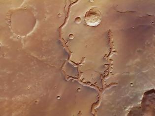 Φωτογραφία για Νέες φωτογραφίες αρχαίων κοιλάδων στον Αρη από το διαστημικό σκάφος Mars Express