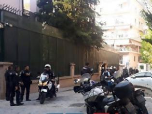 Φωτογραφία για Αντιεξουσιαστές εισέβαλαν στο τουρκικό προξενείο στην Θεσσαλονίκη