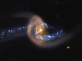 Φωτογραφία για Η συγκλονιστική στιγμή της βίαιης σύγκρουσης δύο γαλαξιών