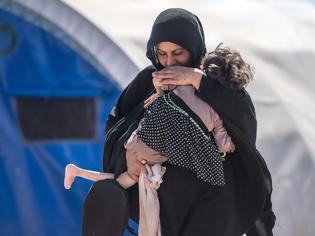 Φωτογραφία για Δραματική έκκληση να απελευθερωθούν γυναίκες και παιδιά από τους καταυλισμούς των ISIS στη Συρία