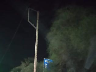Φωτογραφία για Εξαφανισμένες πινακίδες κυκλοφορίας στη λεωφόρο Λίνδου - φώτος