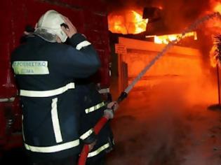 Φωτογραφία για Πυρκαγιά σε κοσμηματοπωλείο στο Πειραιά