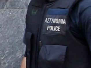 Φωτογραφία για Καλαμάτα: Πήγαν να φύγουν...με πλαστά έγγραφα αλλά τους έπιασαν!