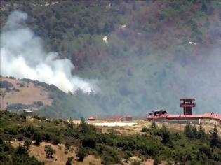 Φωτογραφία για ΤΑ ΠΥΡΑ ΤΗΣ ΣΥΡΙΑΣ ΑΚΟΥΓΟΝΤΑΙ ΑΠΟ ΤΗΝ ΤΟΥΡΚΙΑ Από τα πυρά εκδηλώθηκε πυρκαγιά στην δασική περιοχή της Συρίας