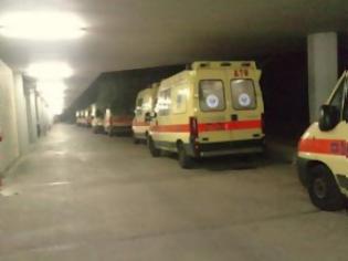 Φωτογραφία για ΠΑΤΡΑ: Τα ασθενοφόρα... είναι κλεισμένα στο συνεργείο...