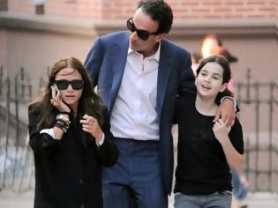 Φωτογραφία για H Μary Kate Olsen βόλτα με τον Olivier Sarkozy και την κόρη του