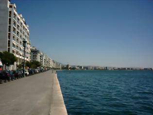 Φωτογραφία για Αναστάτωση στη Θεσσαλονίκη μετά τον εντοπισμό τορπίλης στην παραλία