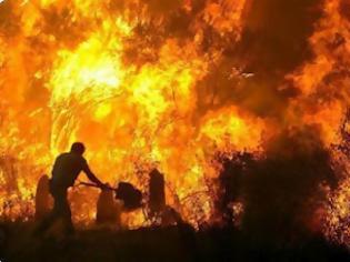 Φωτογραφία για ΣΥΜΒΑΙΝΕΙ ΤΩΡΑ: Φωτιά απειλεί σπίτια στο Σχιστό Κορυδαλλού