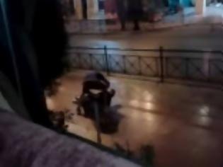 Φωτογραφία για Σοκ: Αλγερινός ληστεύει άνδρα στο κέντρο της Αθήνας