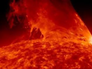 Φωτογραφία για Σοκαριστικό βίντεο με μεγάλη έκρηξη στον ήλιο
