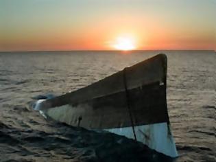 Φωτογραφία για Υπάρχουν επιζώντες από το πλοίο που βυθίστηκε στο Νησί των Χριστουγέννων