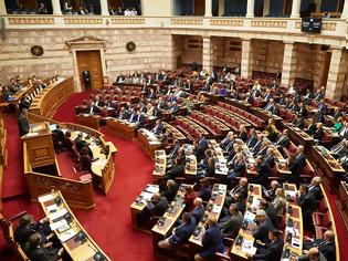 Φωτογραφία για Βουλή: Ψηφίστηκε με ευρεία πλειοψηφία το νομοσχέδιο για το άσυλο