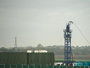 Φωτογραφία για Ο Τζόνσον (προεκλογικά) αναστέλλει την εξόρυξη πετρελαίου με τη μέθοδο fracking