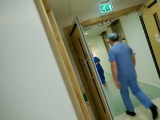 Φωτογραφία για Προχωρούν οι προσλήψεις γιατρών, παραμένουν οι επικουρικοί – Νέες πιστώσεις στα Νοσοκομεία