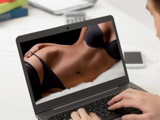 Φωτογραφία για Χάκερς βιντεοσκοπούν όσους σερφάρουν σε ιστοσελίδες με πορνό