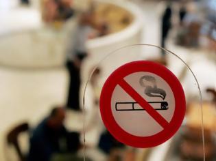 Φωτογραφία για Αντικαπνιστικός νόμος: Οι έλεγχοι αποδίδουν – Στο 85% τα «άκαπνα» μαγαζιά