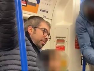 Φωτογραφία για Ποιά βοήθησε Εβραίο πατέρα που τον παρενοχλούσαν με τα παιδιά του στο μετρό