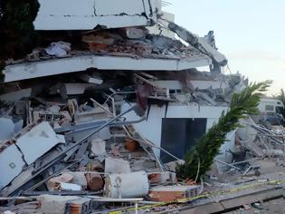 Φωτογραφία για Σεισμός 6,4 Ρίχτερ στην Αλβανία: 7 νεκροί και 325 τραυματίες. Σκηνές πανικού