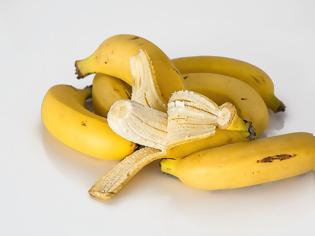 Φωτογραφία για Μια διαιτολόγος εξηγεί γιατί είναι καλό να τρως τη... μπανανόφλουδα!