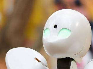 Φωτογραφία για Ιαπωνία: Μαθητές που αρρωσταίνουν θα παρακολουθούν τα μαθήματα μέσω ρομπότ!