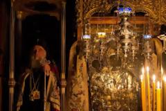 12833 - Αγρυπνία απόψε στο Άγιο Όρος. Πανηγυρίζει η Ιερά Μονή Χιλιανδαρίου και κελλιά αφιερωμένα στα Εισόδια της Θεοτόκου