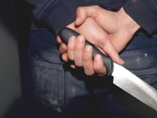 Φωτογραφία για 13χρονος απειλούσε με μαχαίρι και λήστευε άλλους ανήλικους