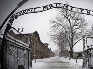 Φωτογραφία για Άουσβιτς-Μπίρκεναου: Η ματωμένη ιστορία του ναζιστικού στρατοπέδου που επισκέπτεται σήμερα η Μέρκελ