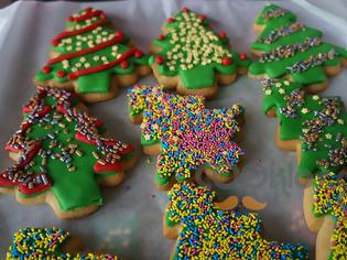 Φωτογραφία για Χριστουγεννιάτικα μπισκότα με ζαχαρόπαστα