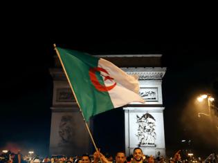 Φωτογραφία για Γάλλος ράπερ τραγουδά τη «Μεγάλη αντικατάσταση» του πληθυσμού της Ευρώπης. Αφυπνισθείτε! (Video)