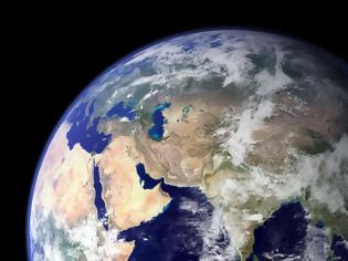 Φωτογραφία για «Χαλάει» η πυξίδα της γης: Ο μαγνητικός Βορράς μετακινείται με 50 χιλιόμετρα το χρόνο
