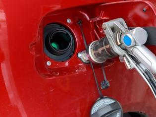 Φωτογραφία για Οδηγοί προσοχή: Μεγάλη κομπίνα με βενζινάδικα που πουλάνε υγραέριο